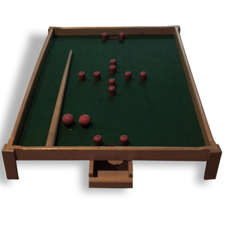 Pool table