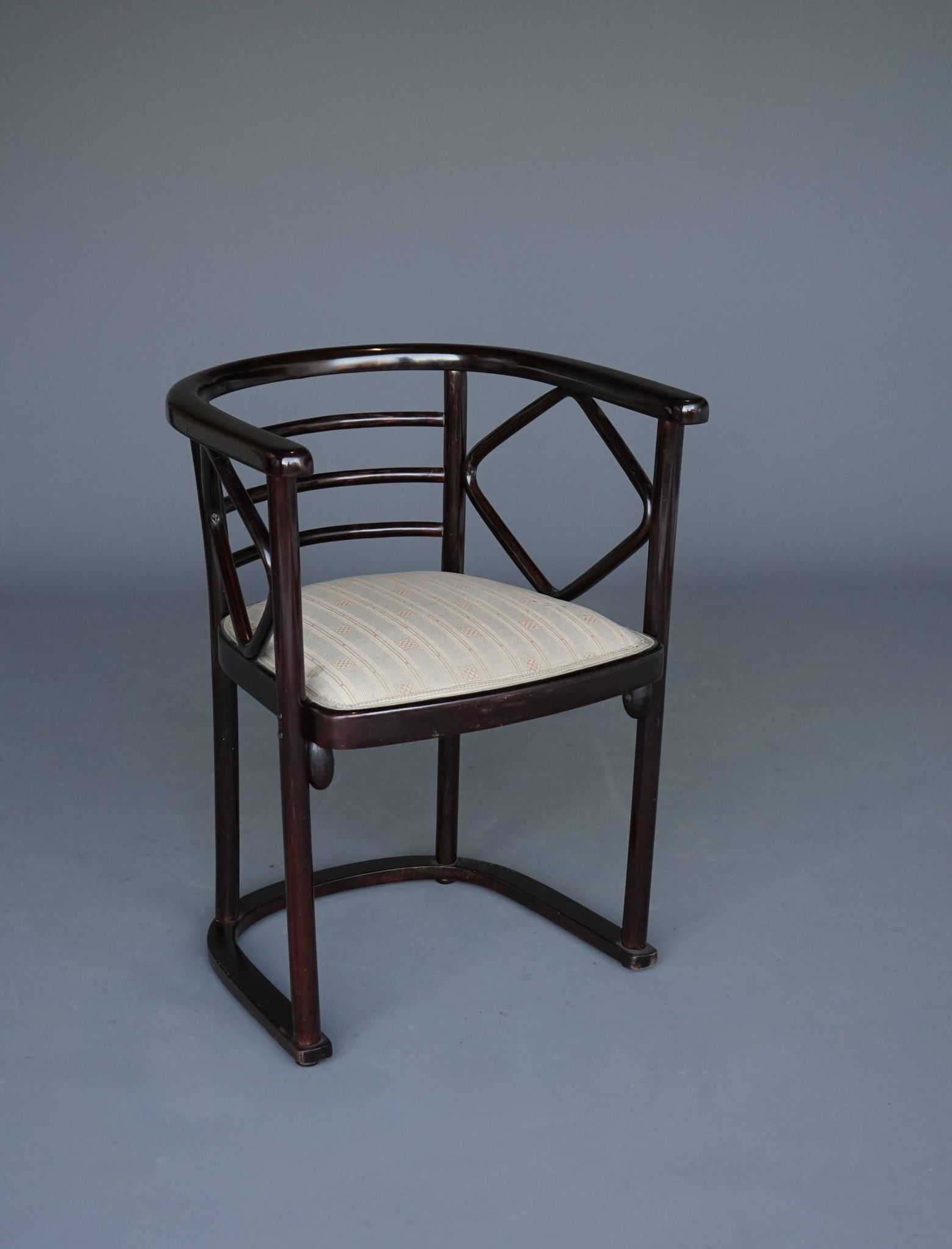 Model 728 'Fledermaus' chairs attributed to Josef Hoffmann for J & J Kohn,