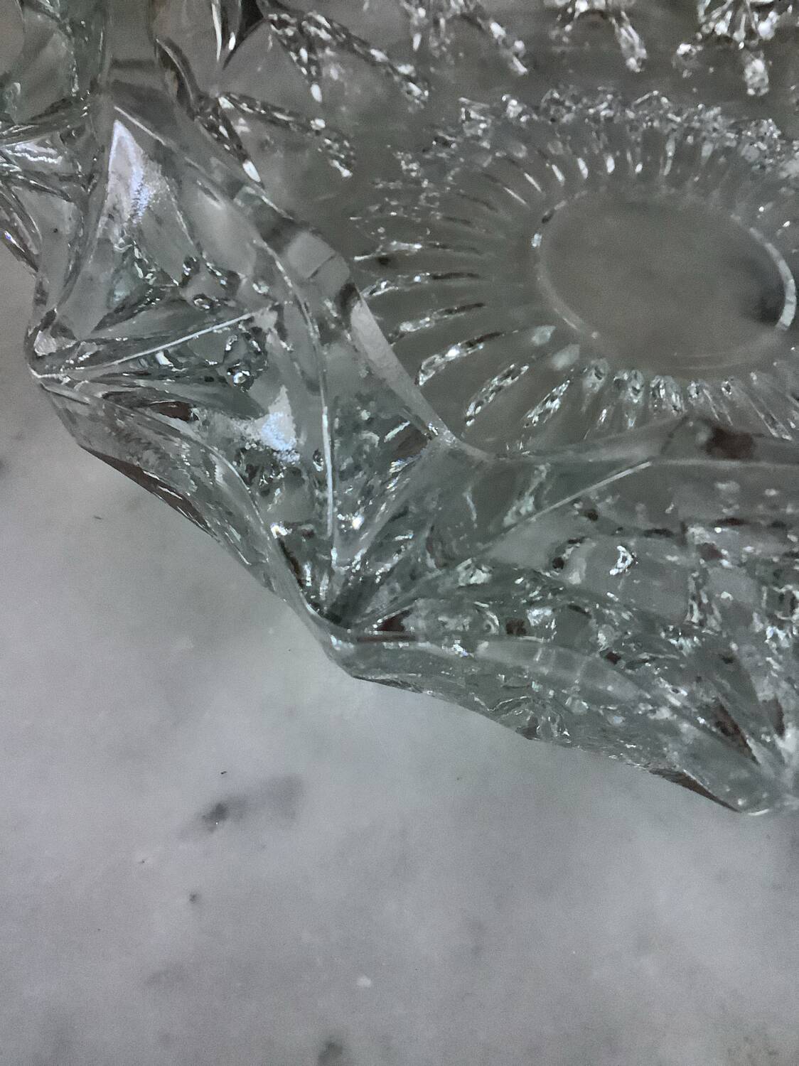 Old large ashtray from the 60s-70s – “Diamond Point” chiseled glassware💎