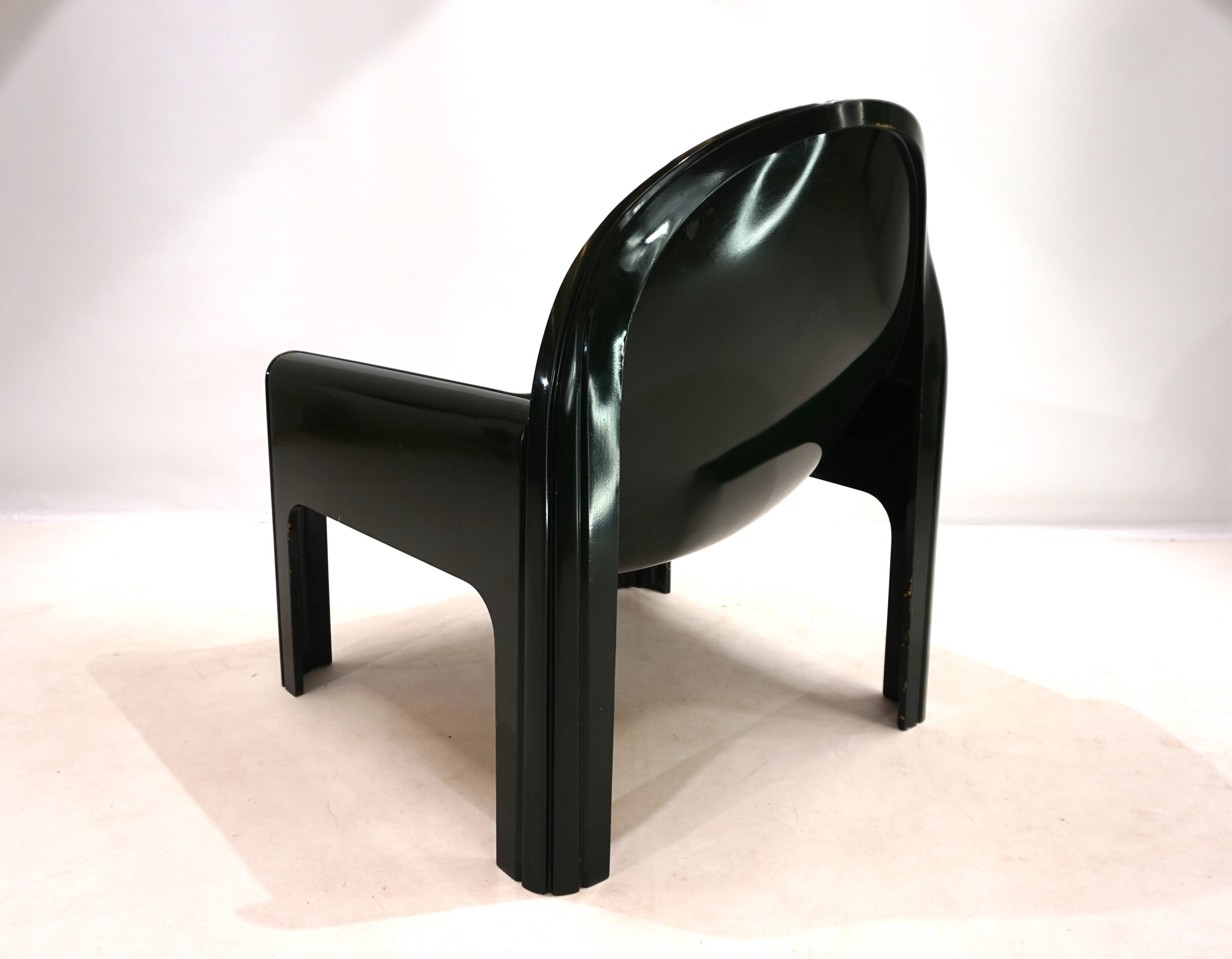 Fauteuil en plastique Kartell 4794 de Gae Aulenti, 1972