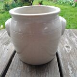 Sandstone ear pot