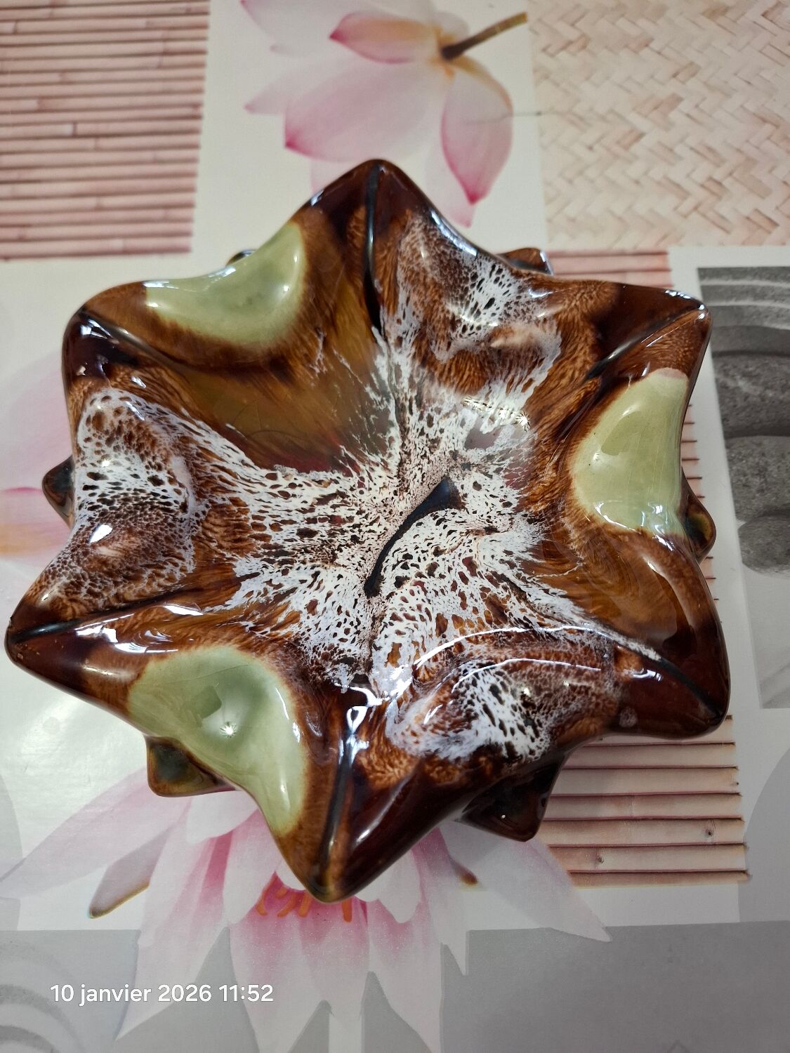 Vallauris-style catchall tray