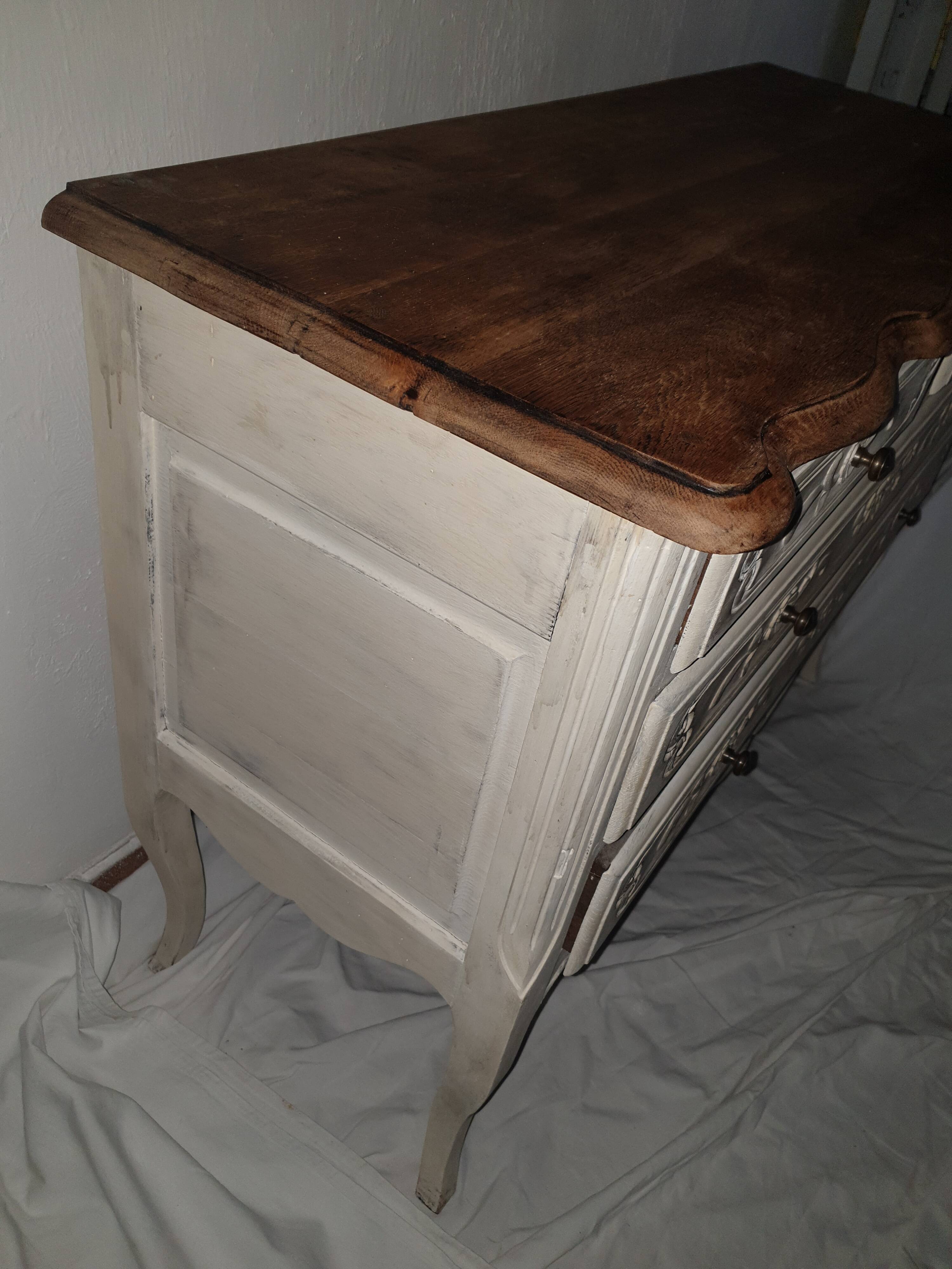 Commode relookée style shabby chic