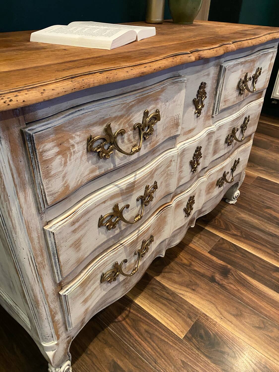 Louis XV chest of drawers in patinated oak