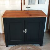 Black Parisian buffet