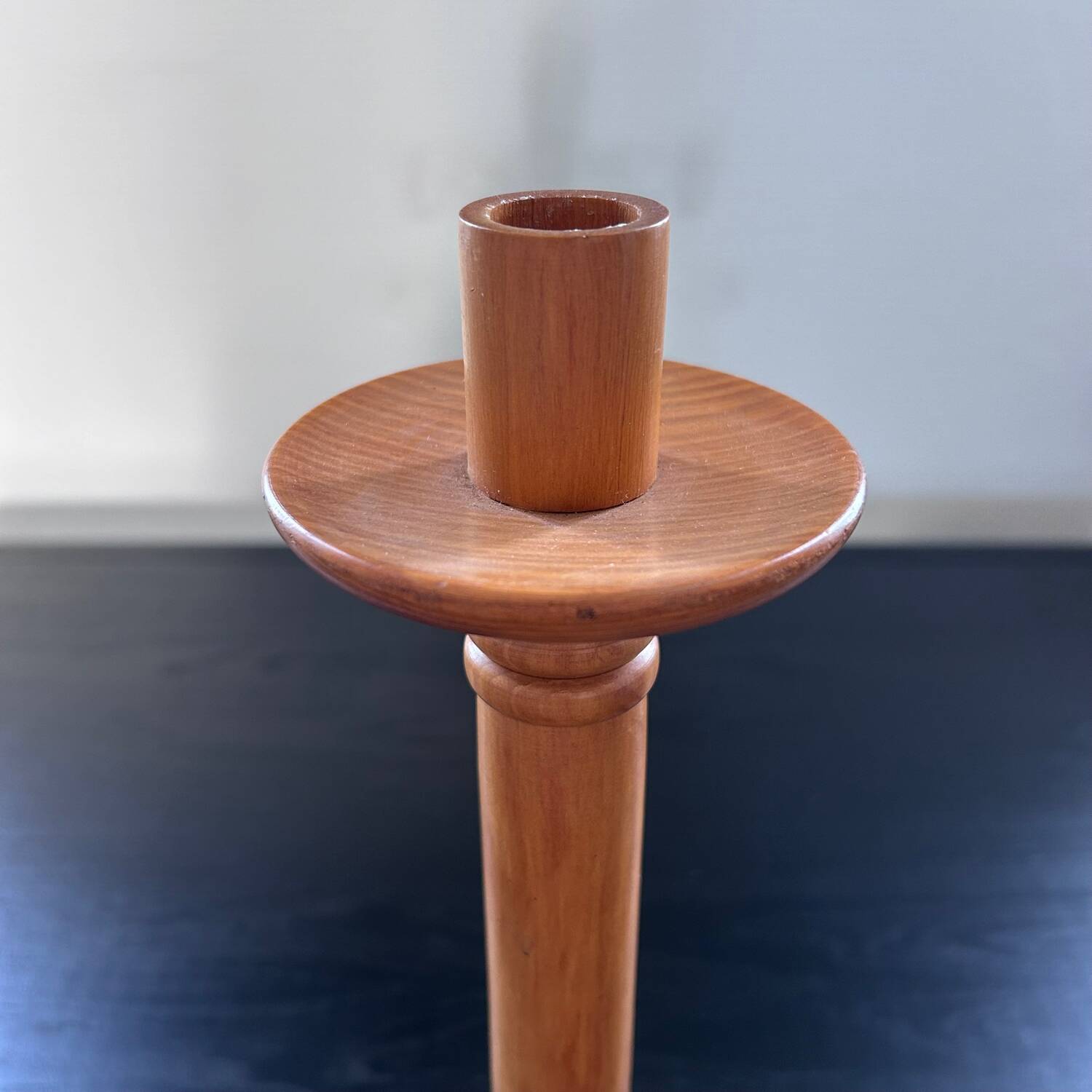 Blond wooden candle holder