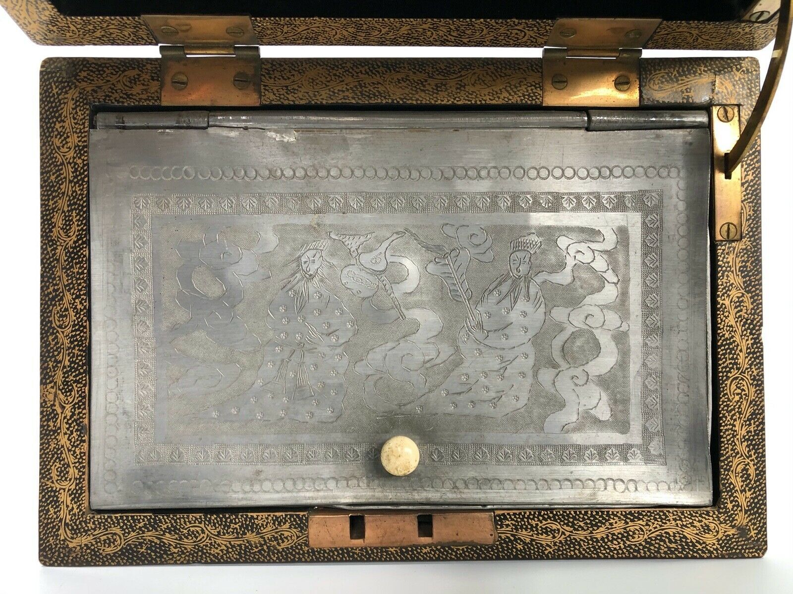Box laque japan china a the with etain enhances or scene commerce19eme