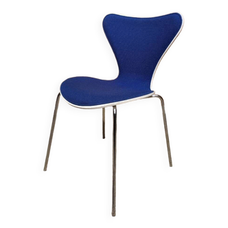 Fritz Hansen series 7 chair 2004