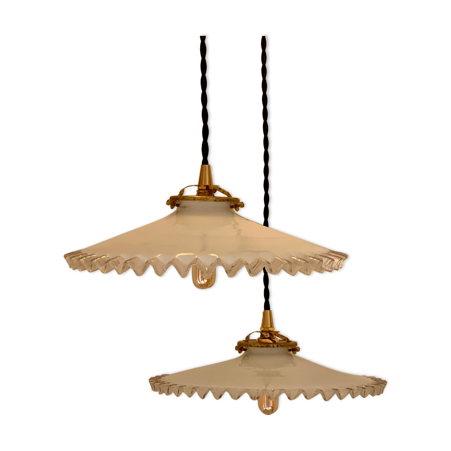 Pair of suspensions bistro opaline serrated