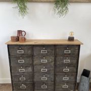 Metal furniture with 15 renovated roneo flaps.