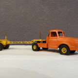 Wood semi trailer carrier