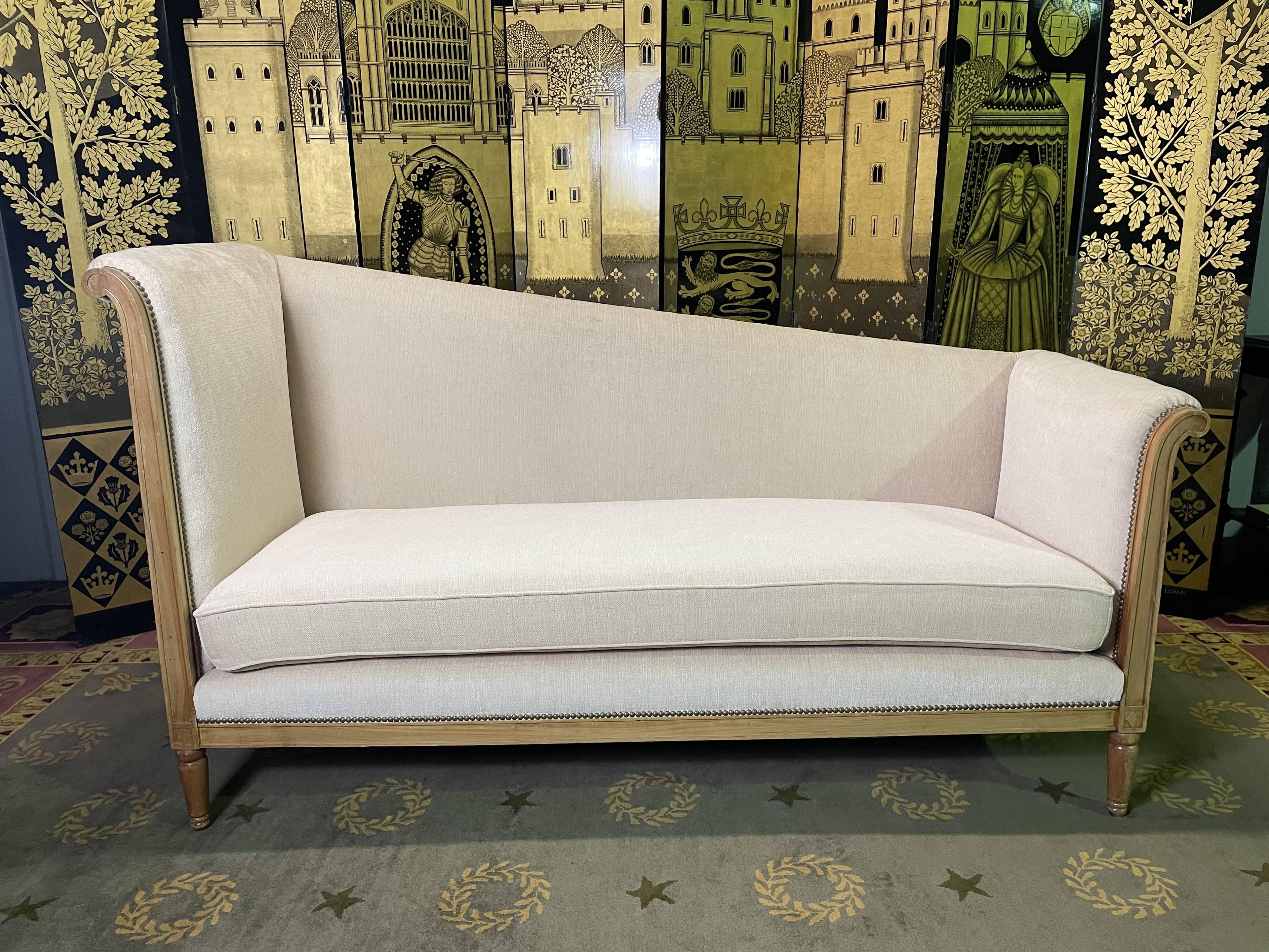 Sofa Louis XVI style