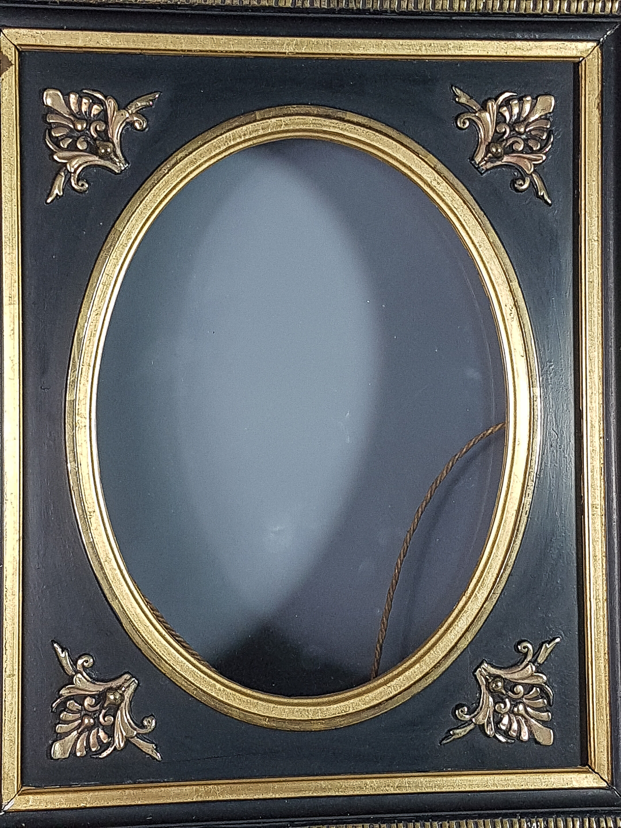 Napoleon III black and gold laqué frame, oval view 46x40 cm