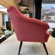 Fauteuil pied compas en velours rose