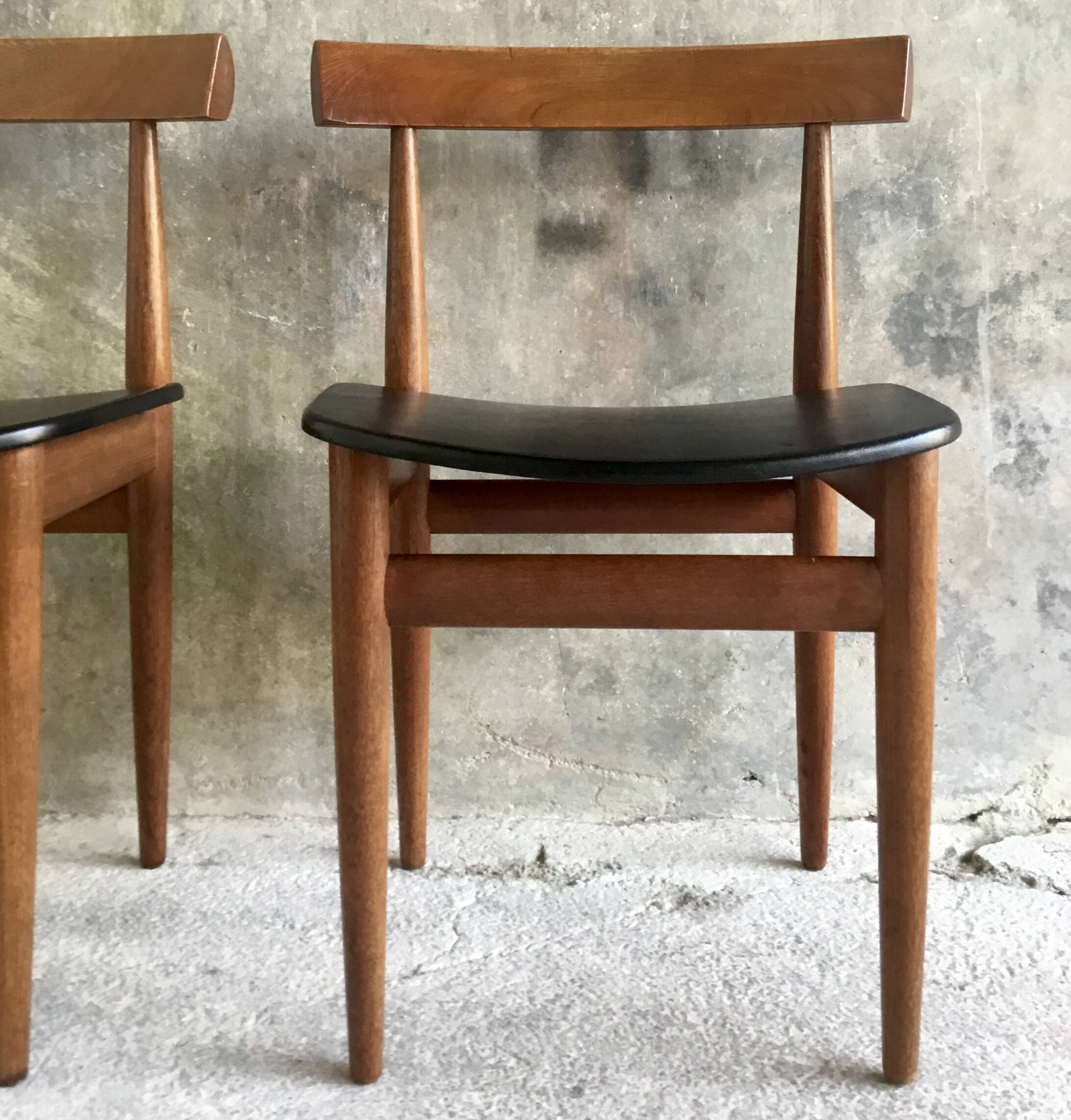 Pair of Scandinavian chairs by Hans Olsen for Frem Rojle - 1960s