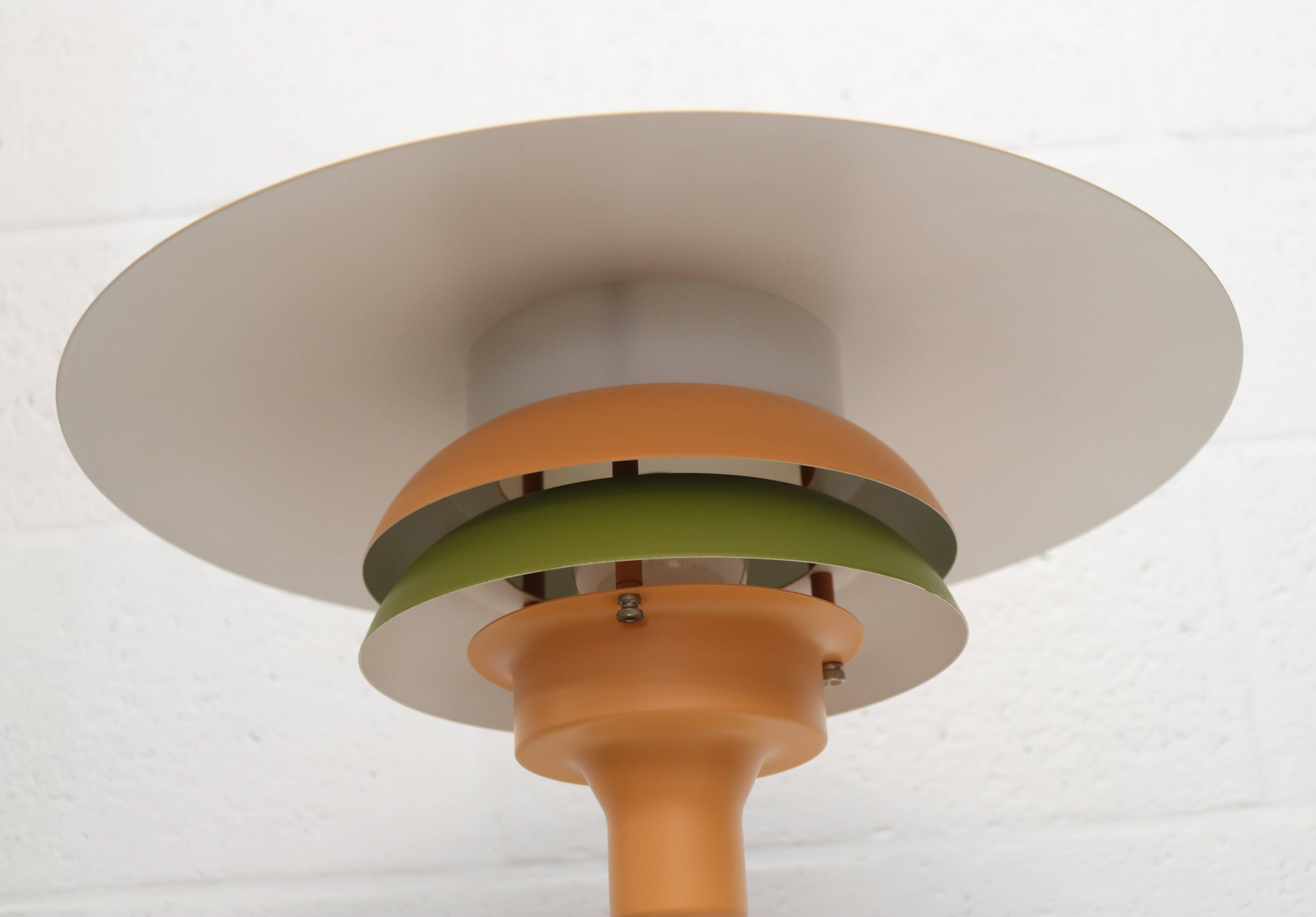 Lampe de bureau danoise unique en rose et vert par Lyskaer - Modèle 2252 -