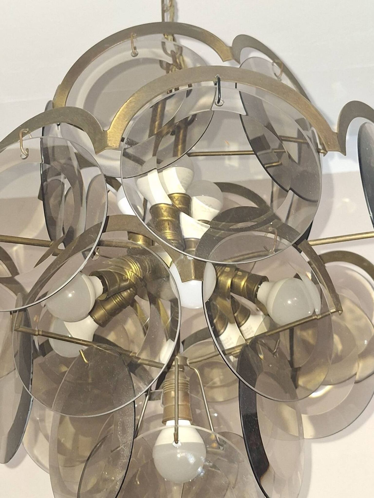 Vistosi chandelier with 28 faceted amber glass discs, Italy 1960s