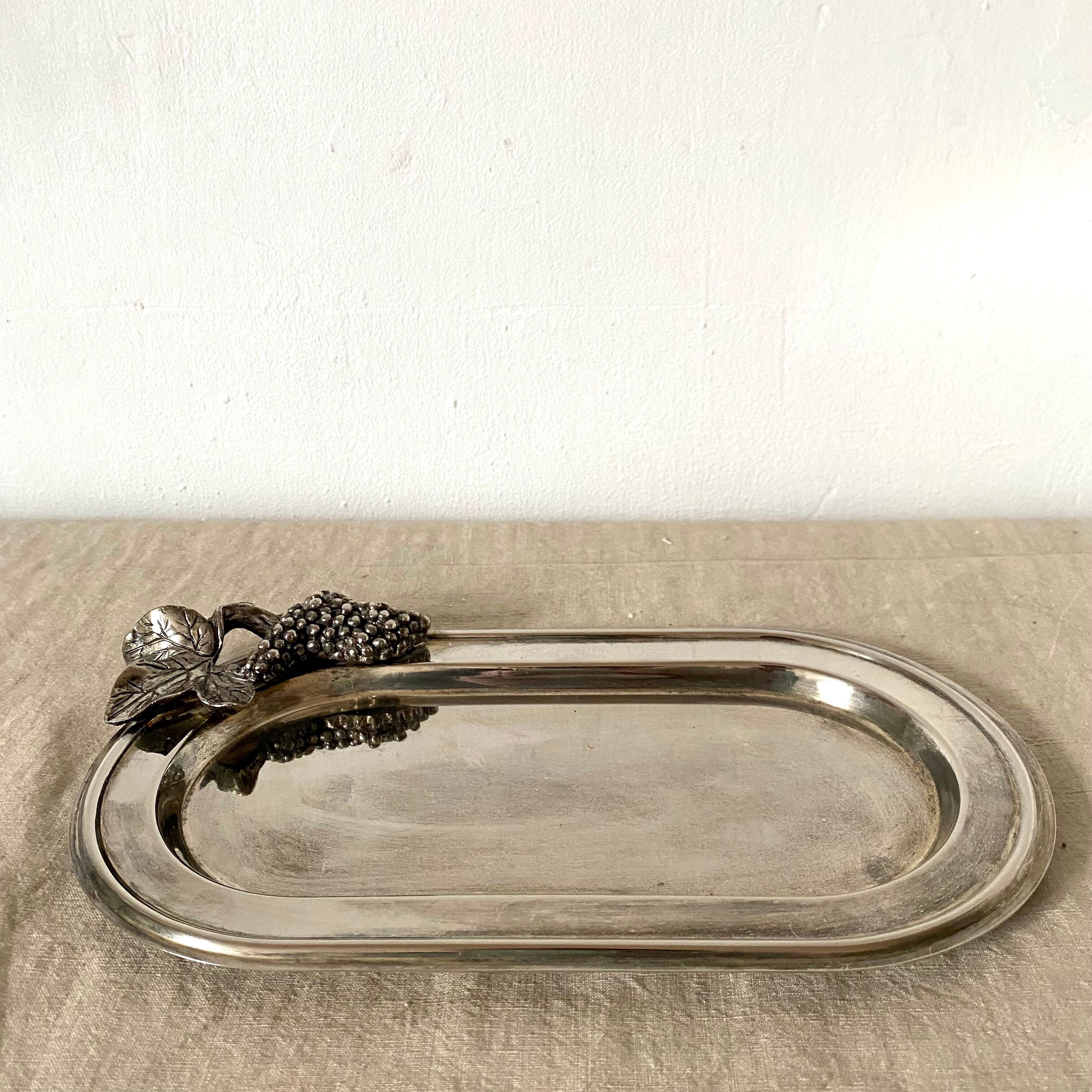 Serving dish foie gras silver metal
