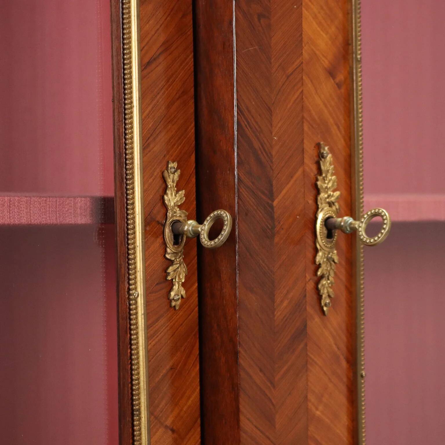 Bibliothèque ancienne en bois de violette et bronze, XIXe siècle