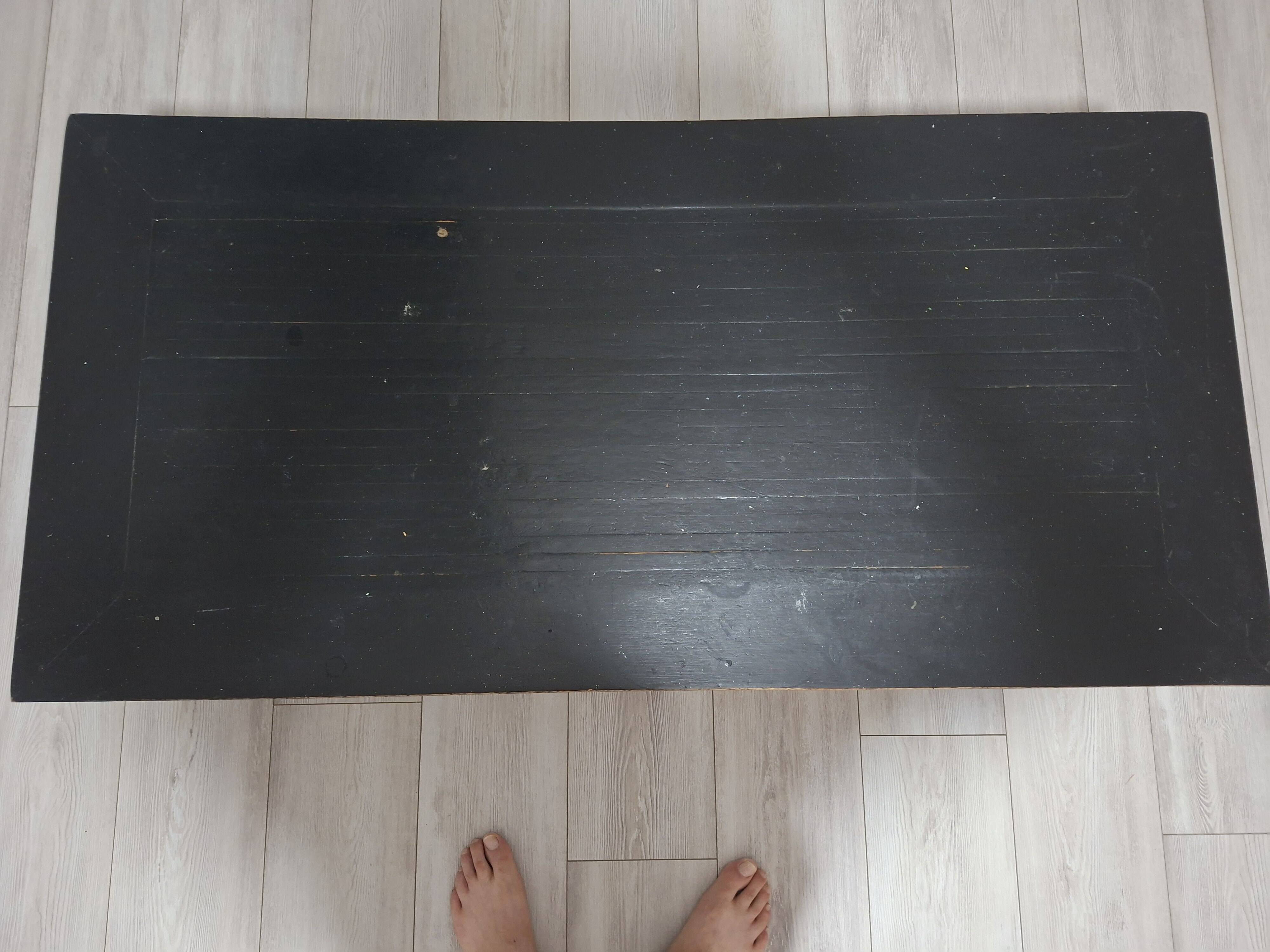 Opium table