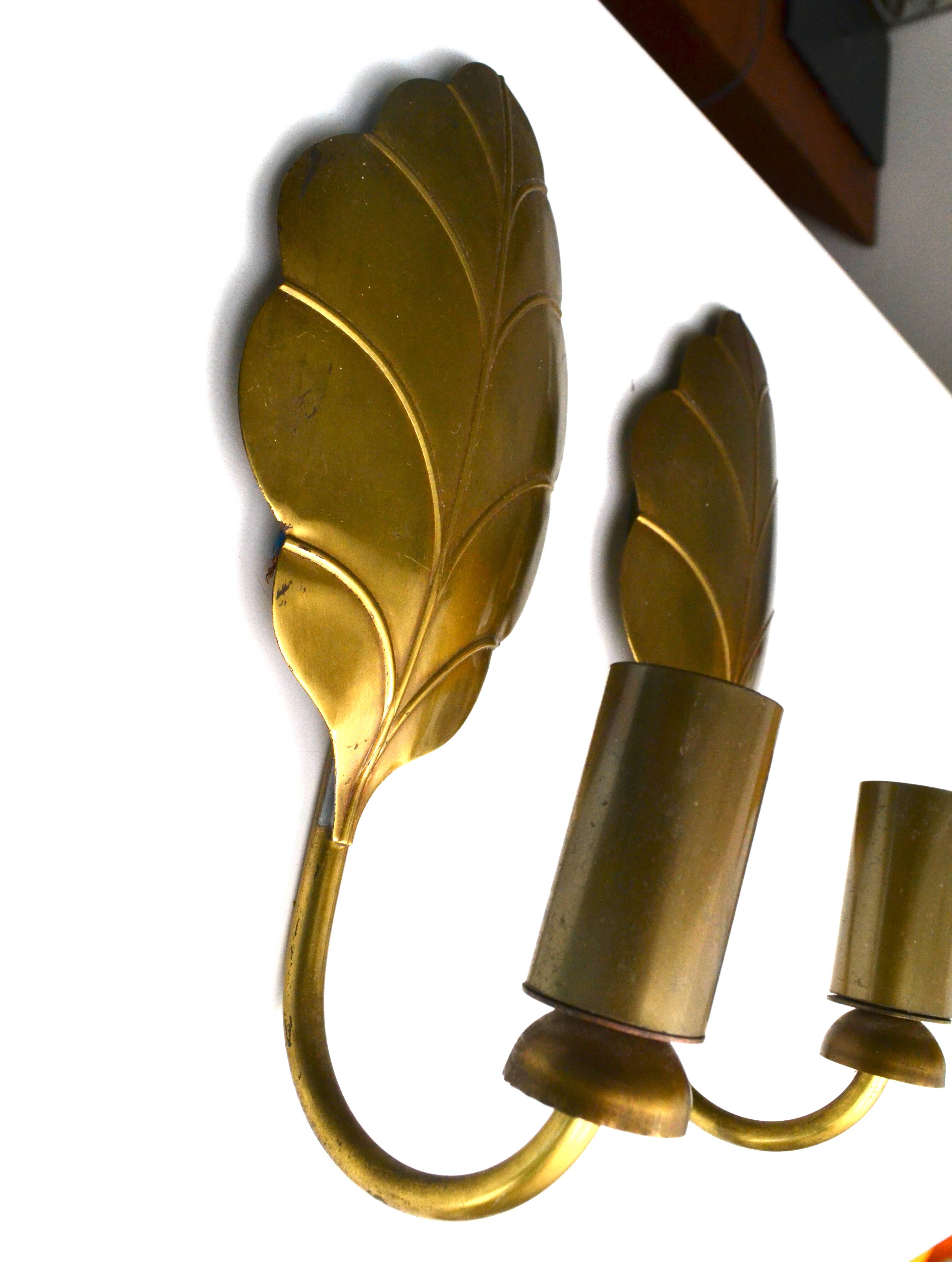 Pair of brass leaf wall lights from the 1970s.