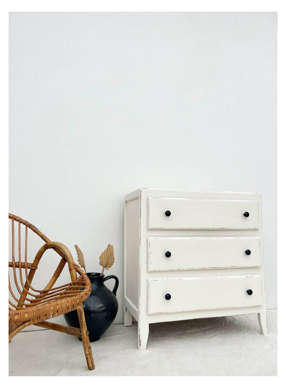 Vintage chest of drawers