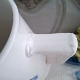 Pichet ancien en faïence Digoin