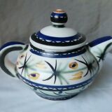 Ceramic theiere of quimper keraluc