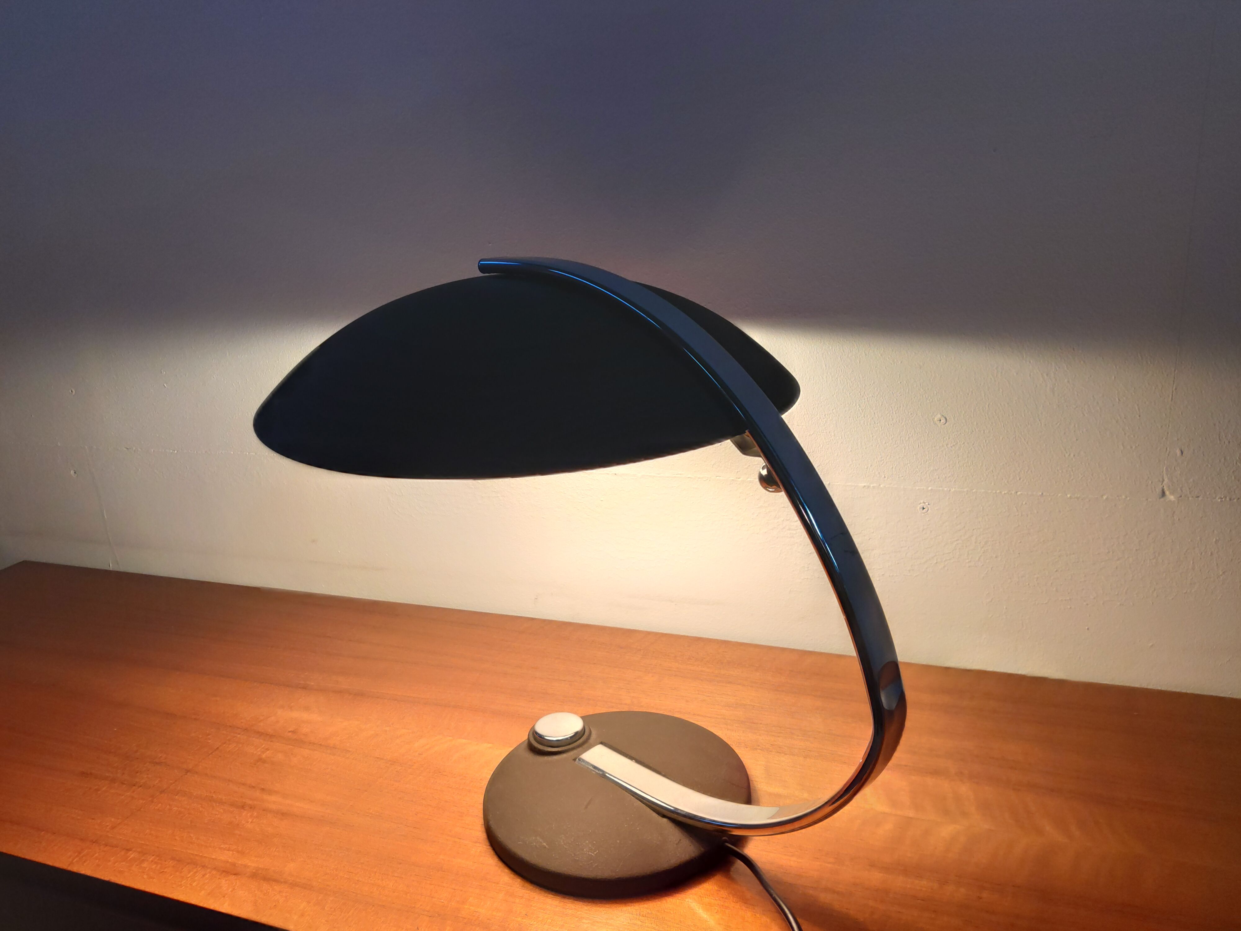 Hillebrand, chrome and metal 60/70s lay lamp