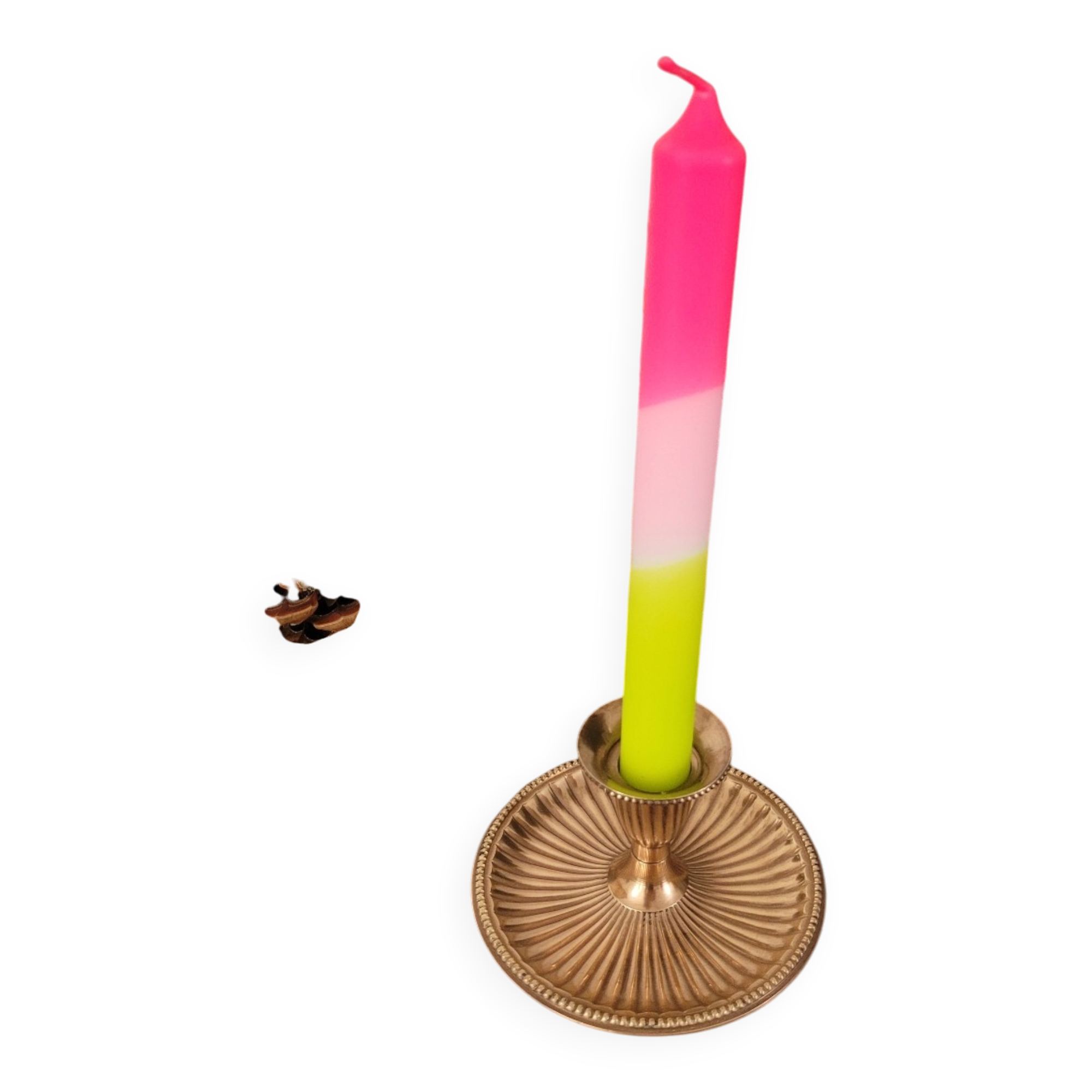Brass candlestick with a ribbed dish