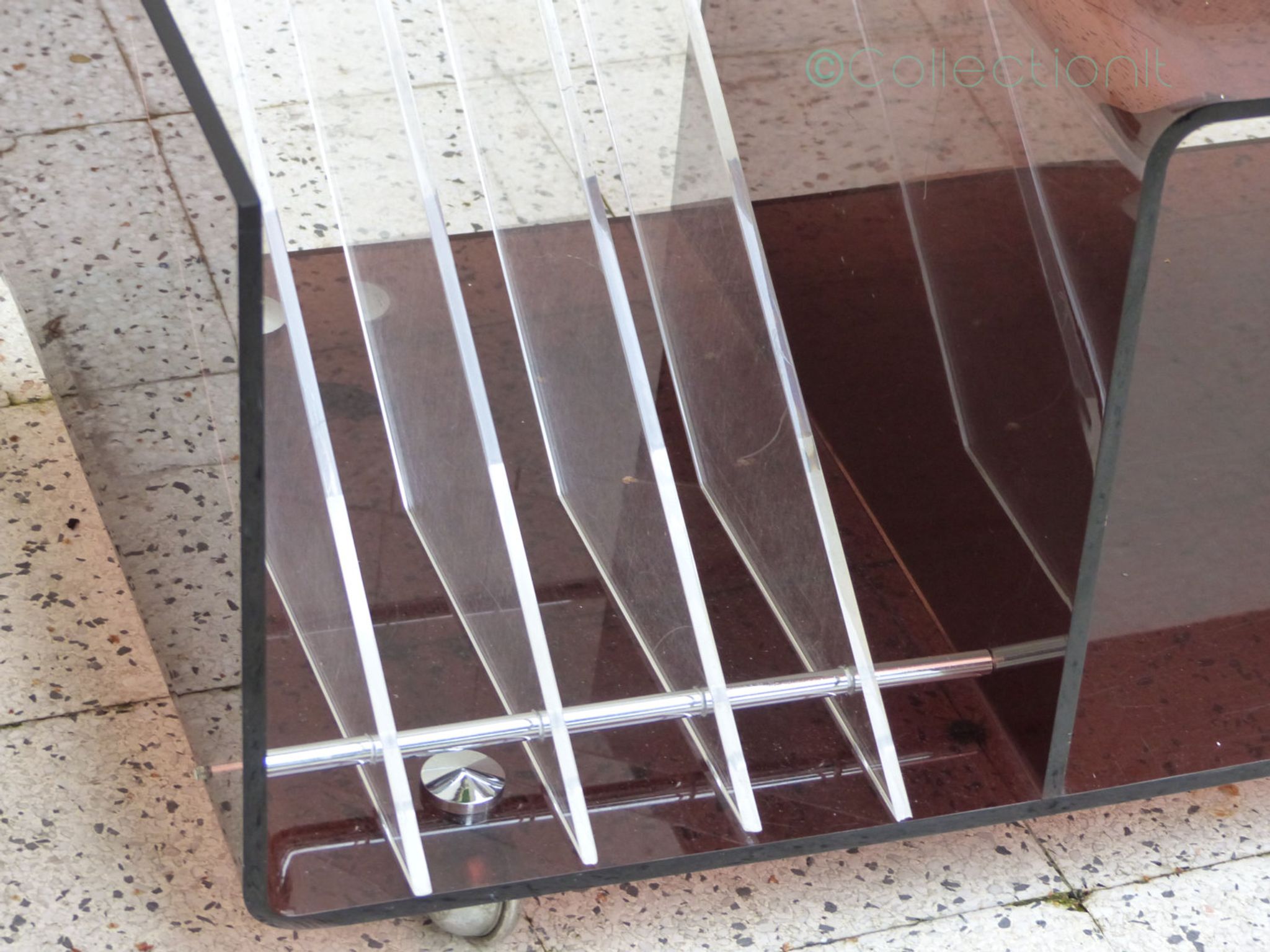 Table plexiglass magazine rack and range Michel Dumas for Roche Bobois vintage vinyl