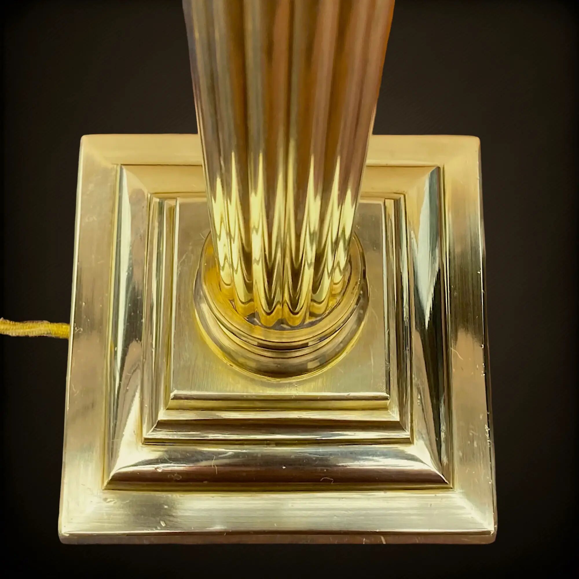 Neoclassical lamp base with fluted column in polished solid brass – 1960s-70s