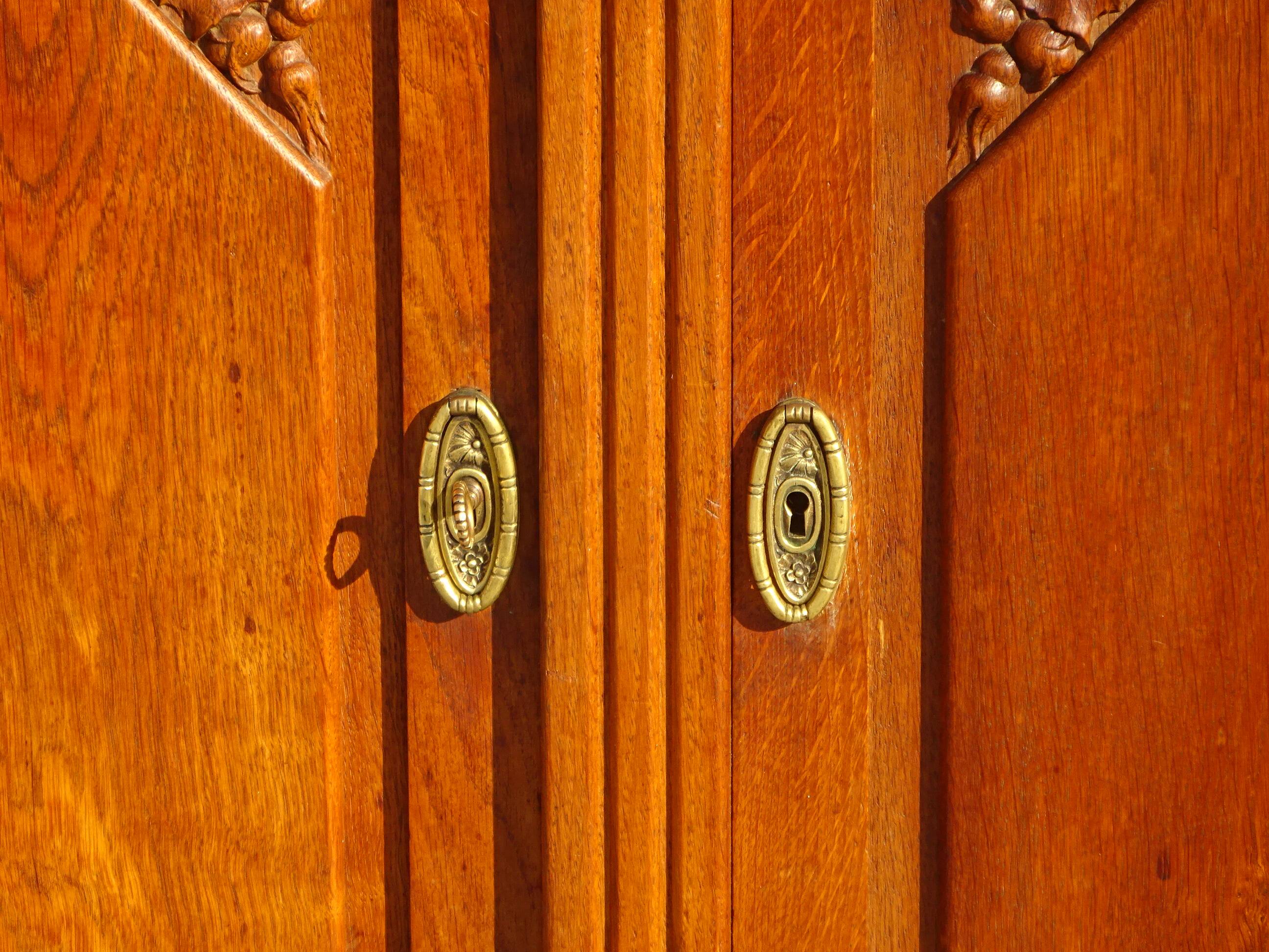 Vintage oak sideboard with sentry boxes and mirror