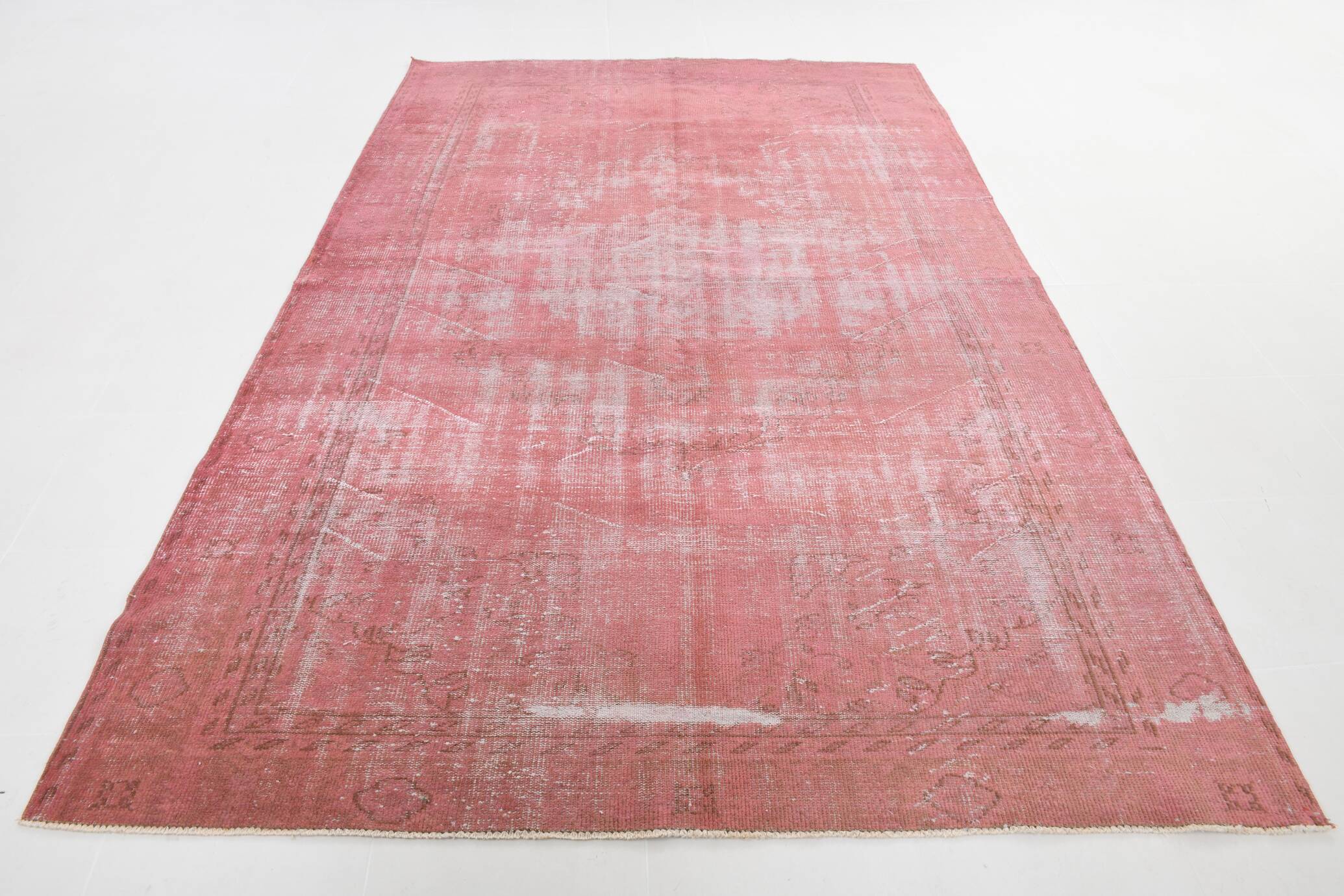 7x10 Blush Pink Vintage Rug, 216x304Cm