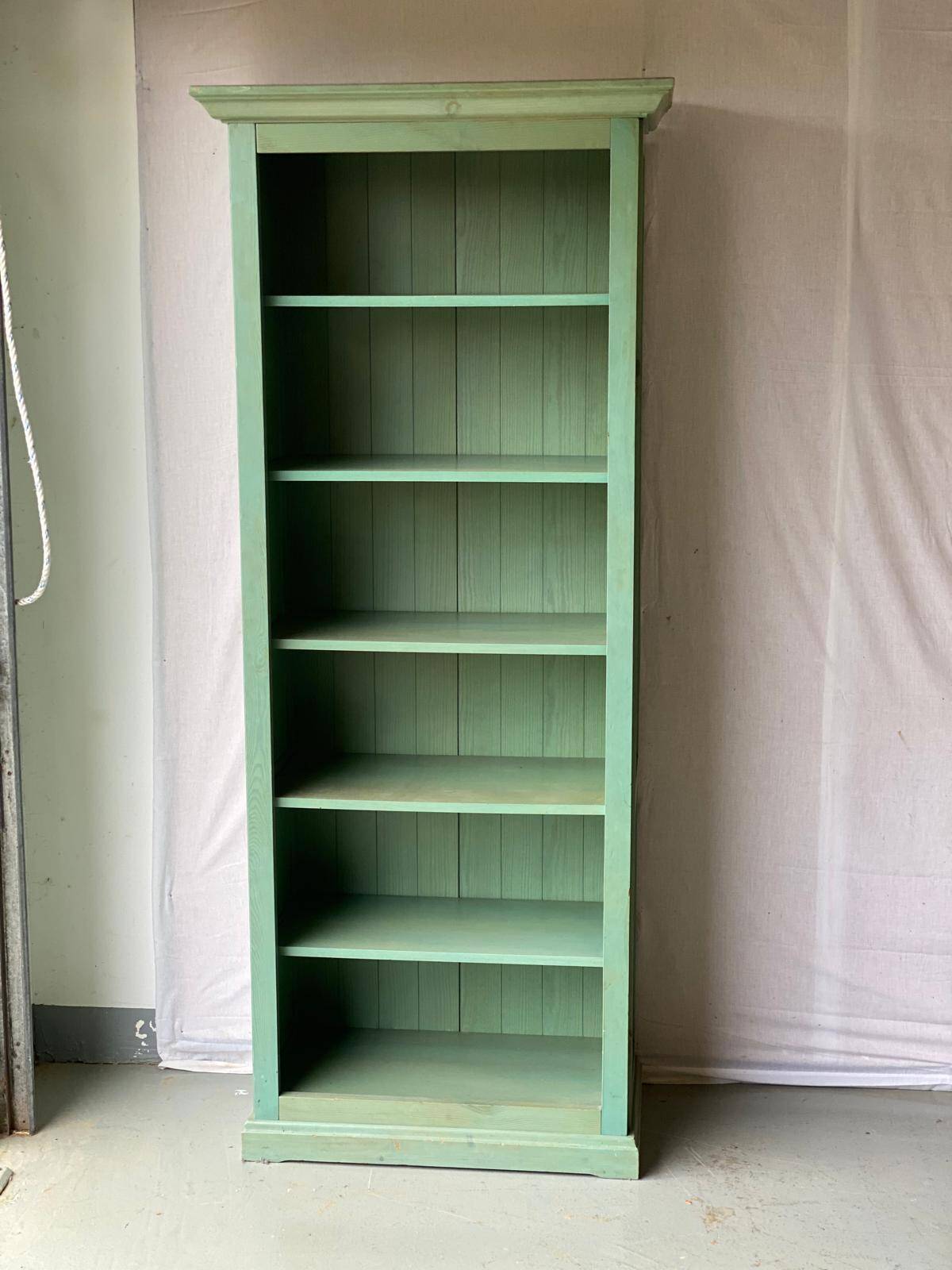 Bibliothèque étagère vintage verte en bois massif