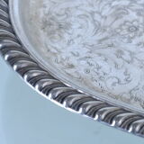 Silver metal top on stand (Leonardo Silver)