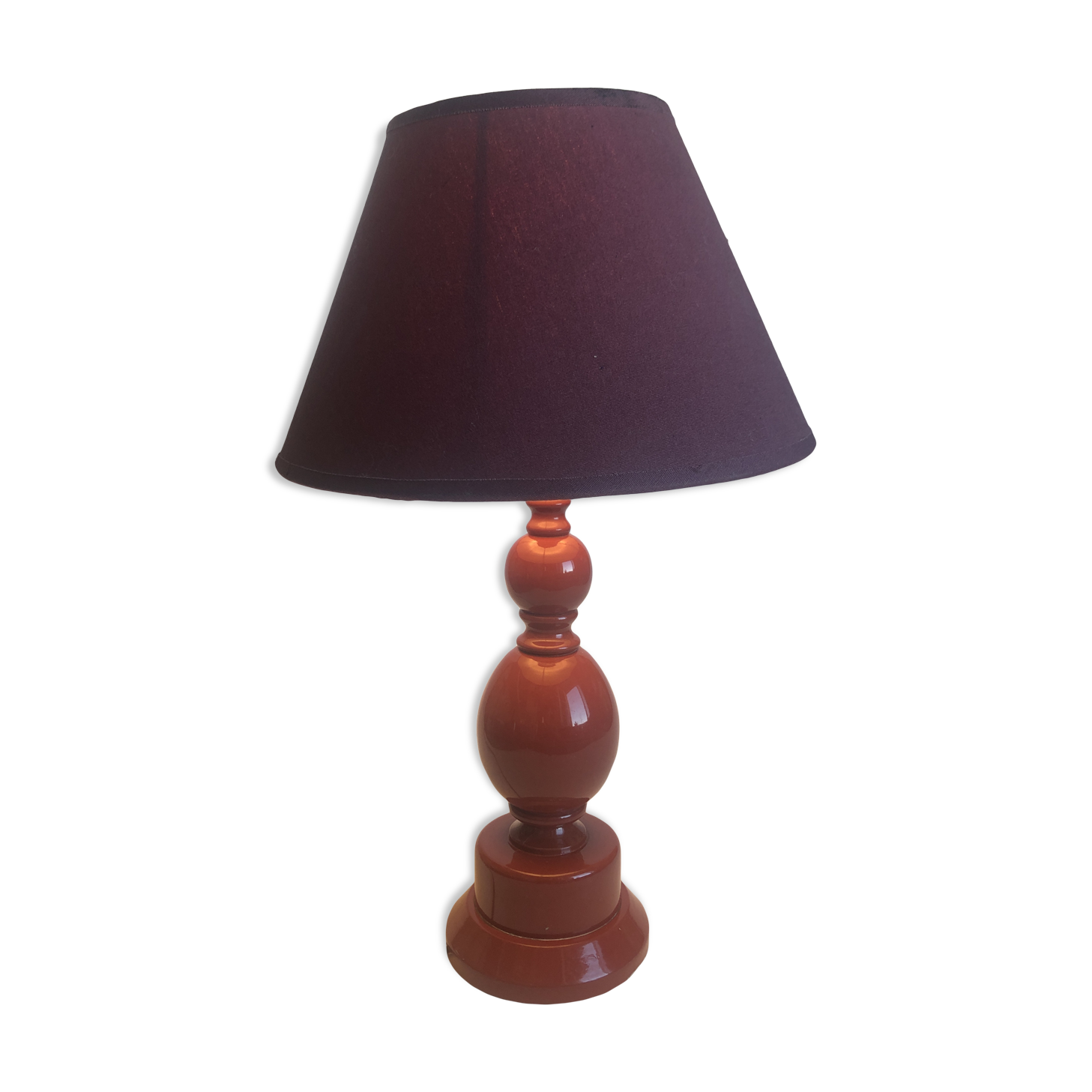 Toured wooden lamp