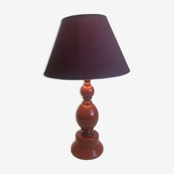 Toured wooden lamp