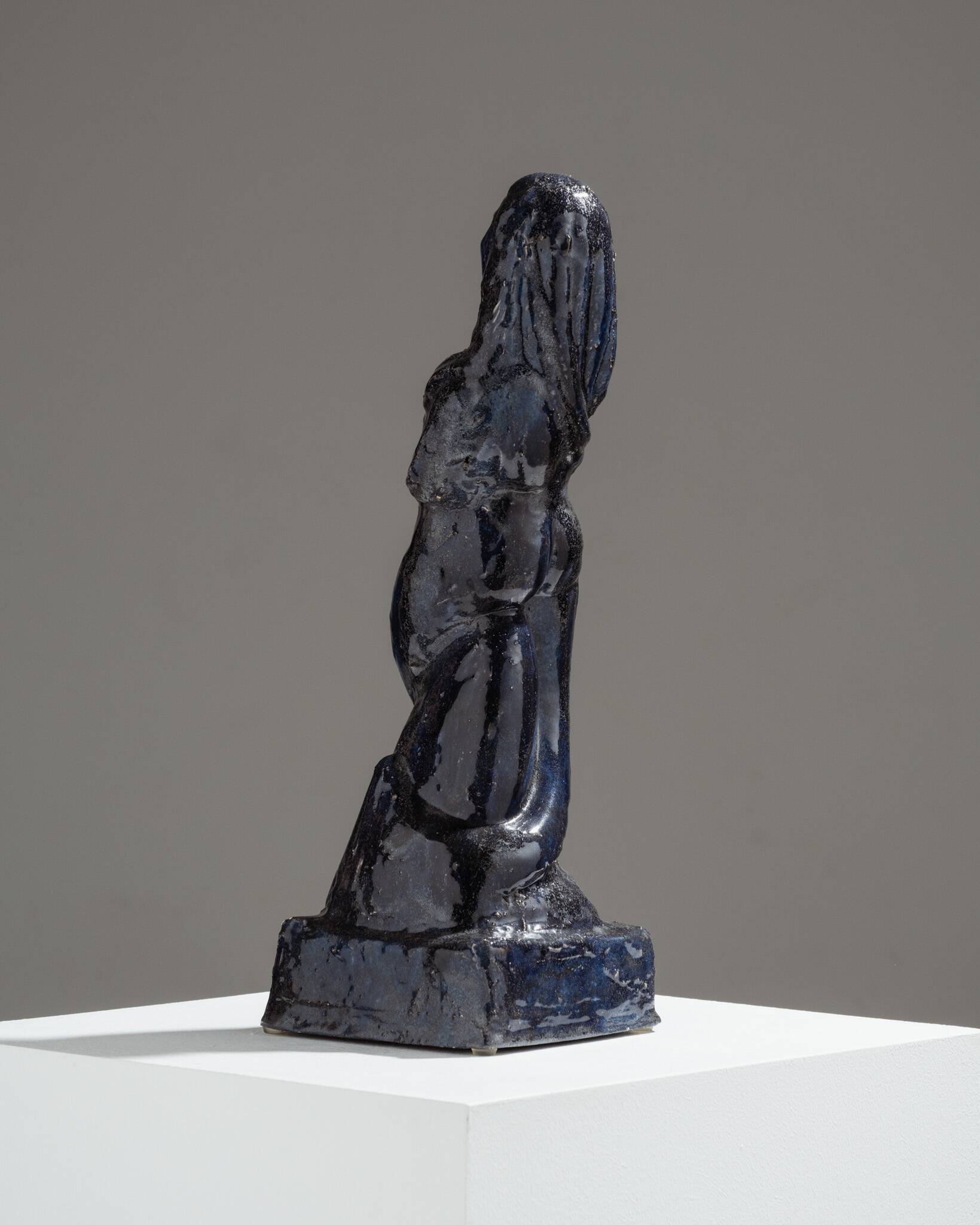 Sculpture de sirène en céramique bleue, 1920