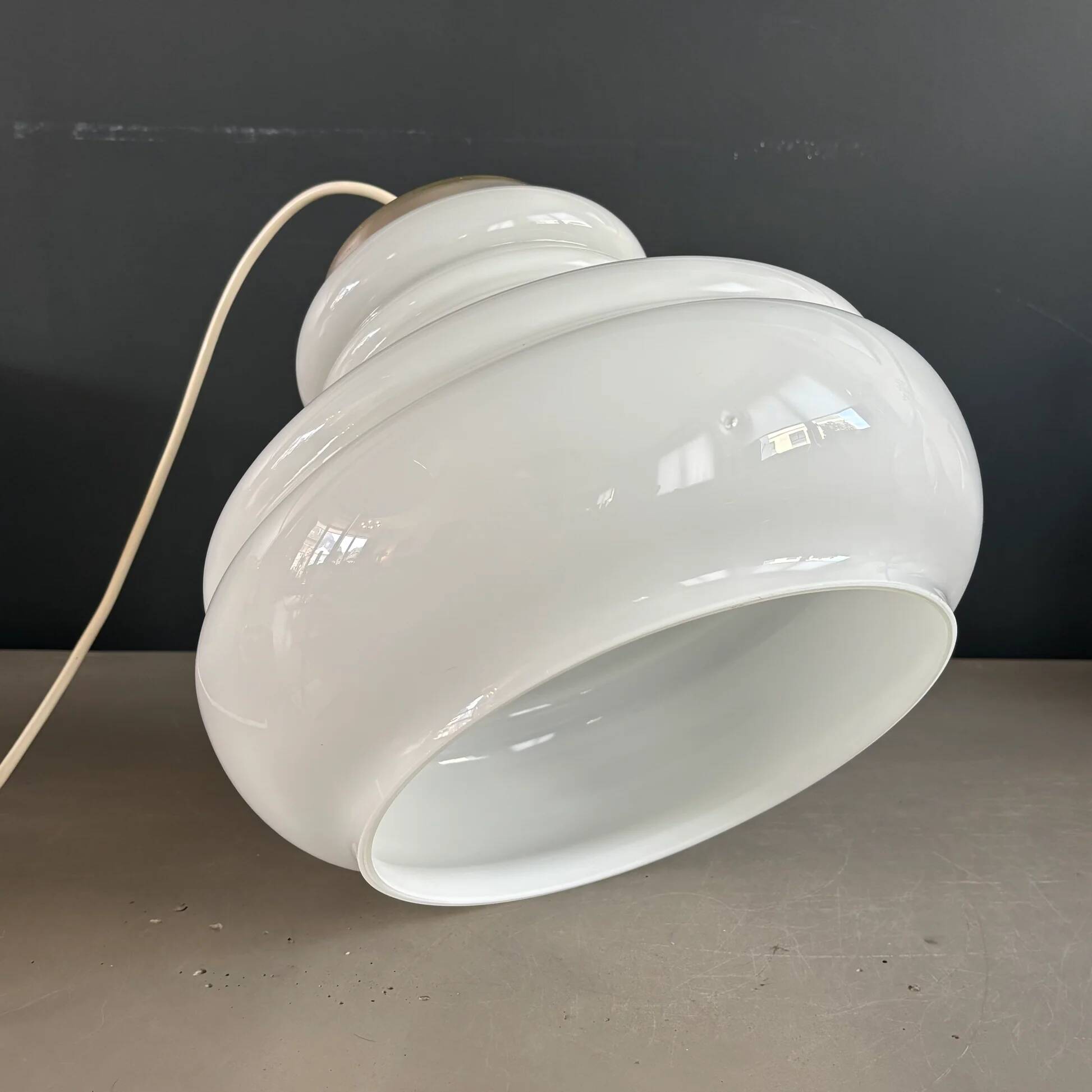 Suspension vintage en verre blanc