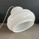 Suspension vintage en verre blanc