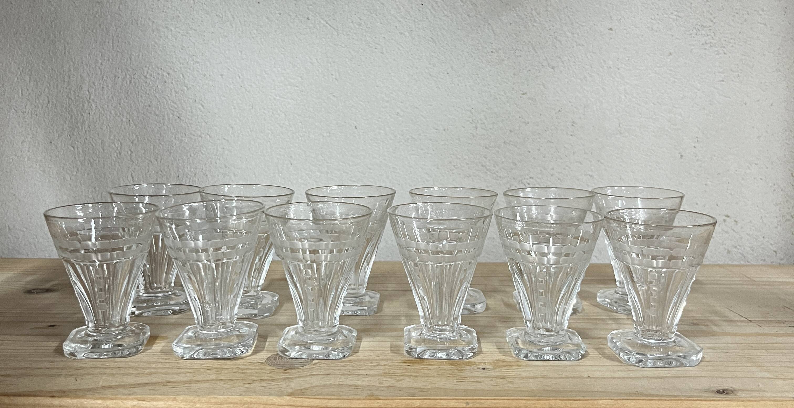 12 Art Deco Crystal Liqueur or Aperitif Glasses