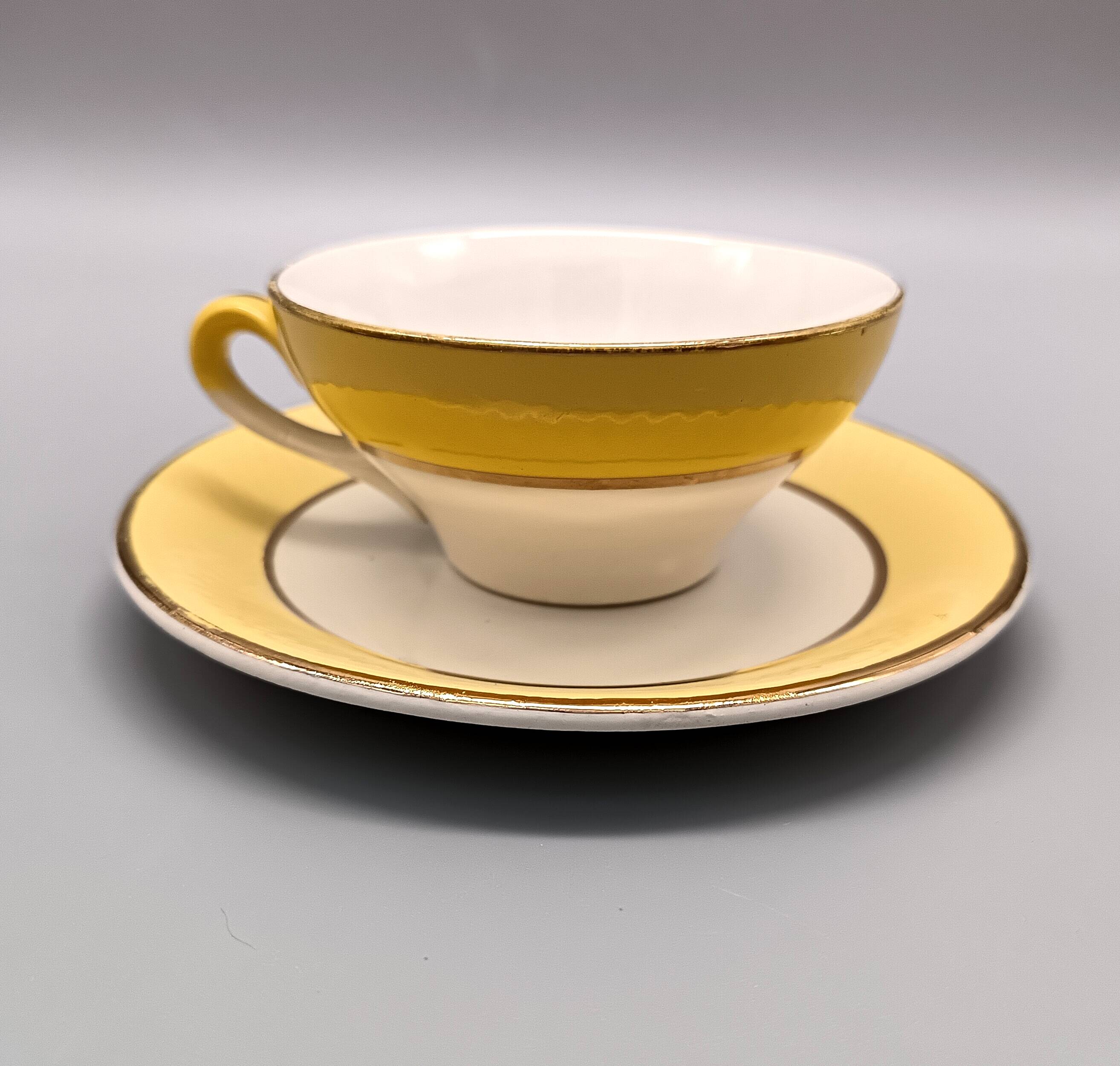 9-cup coffee set, textured yellow Moulin des Loups milk jug