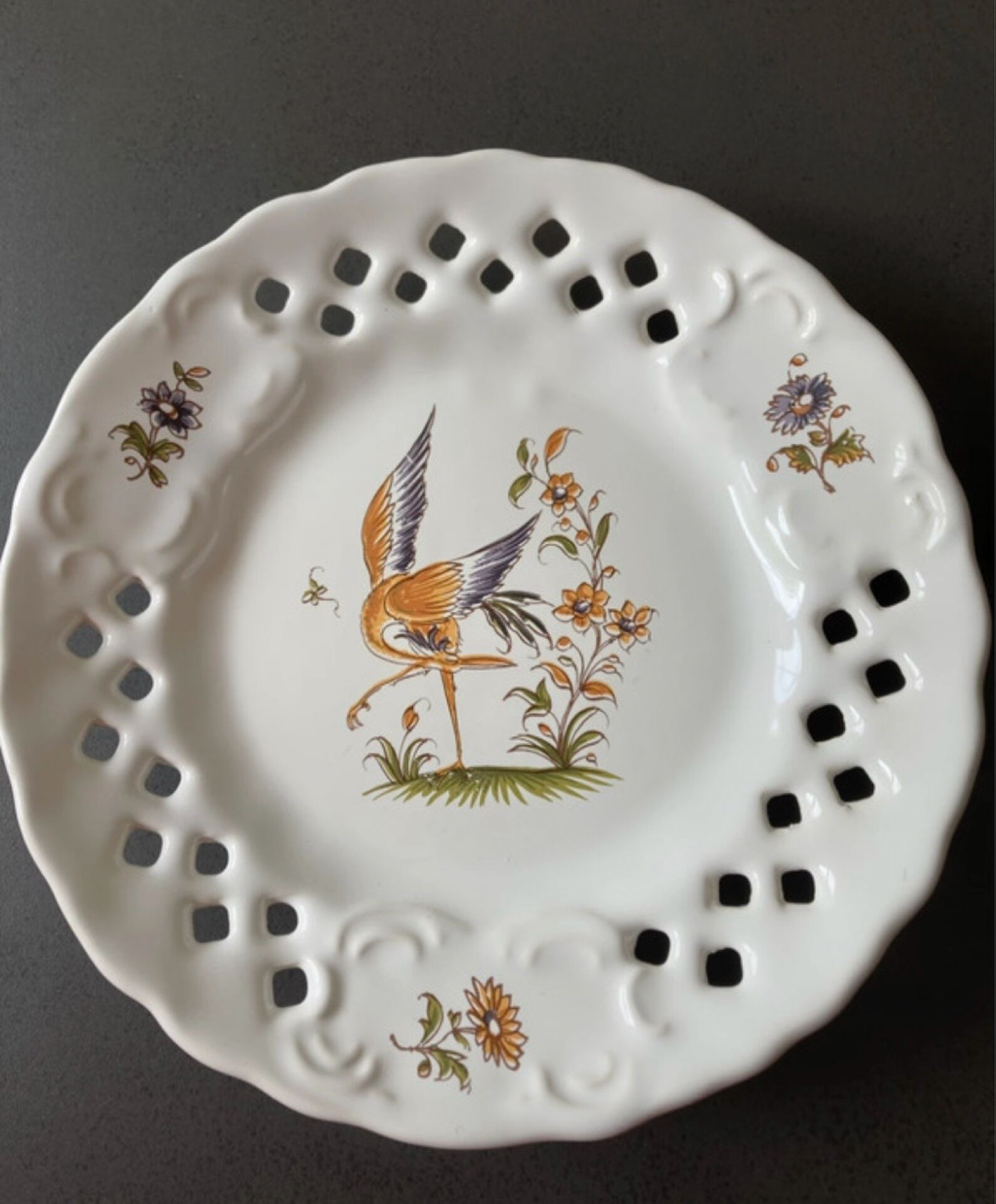 Moustiers plate