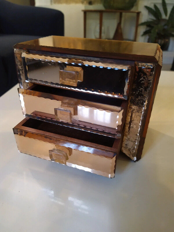Jewelry Box 50s
