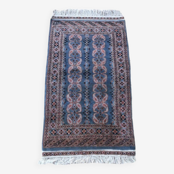 Tapis oriental fait main