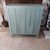 Green Parisian buffet