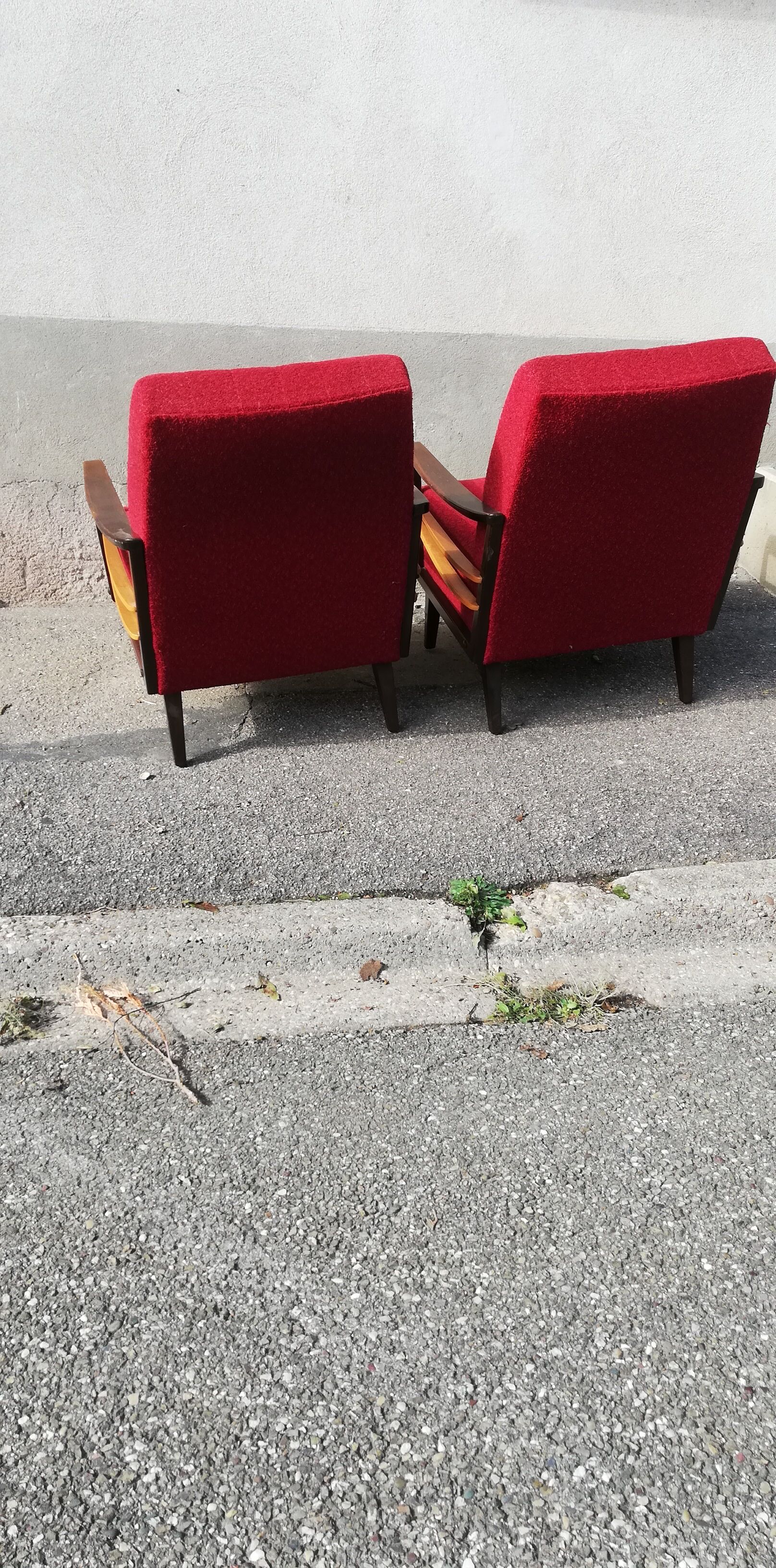 Pair of vintage armchairs red fabric