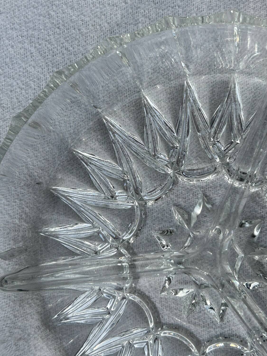 Glass serving dish - Made in France - Mid 20th century
