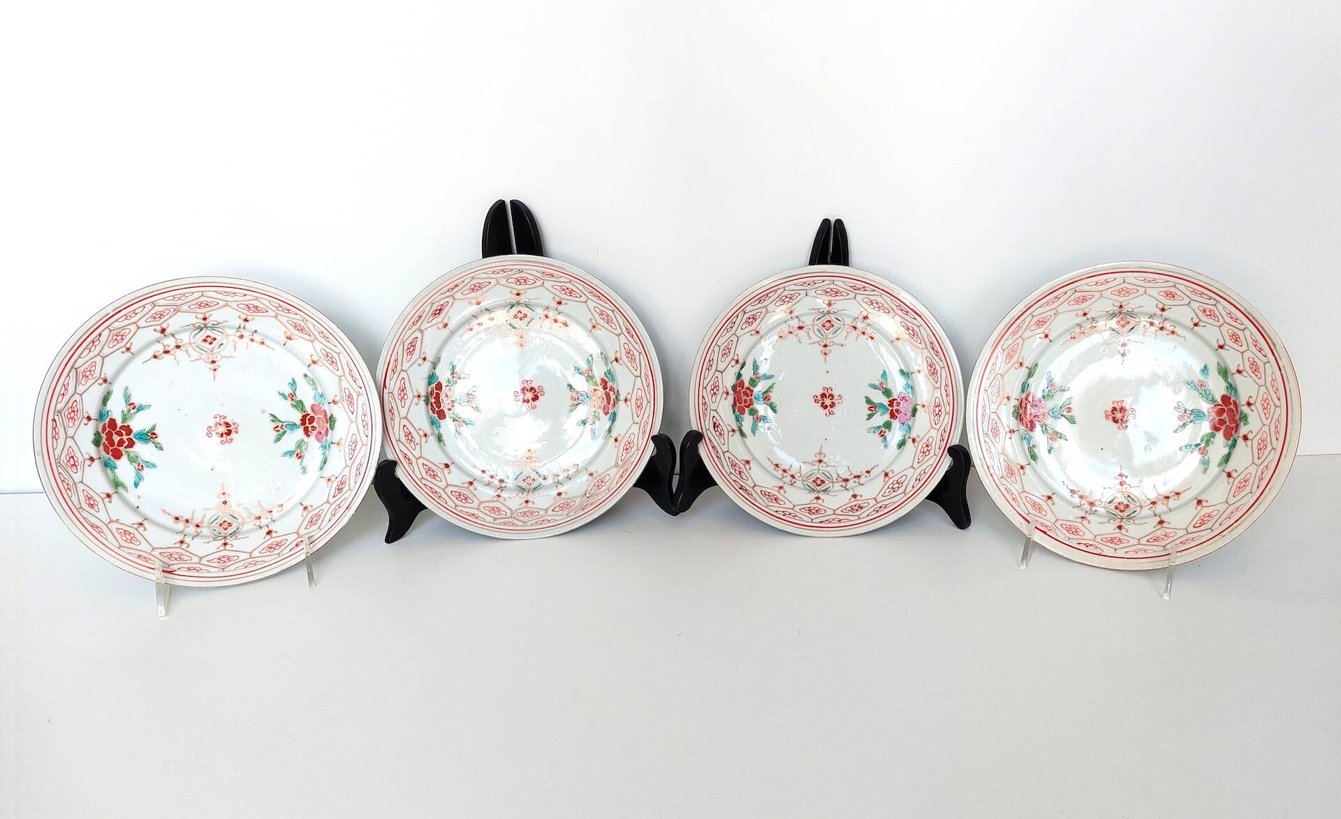 Set of 4 antique Arita porcelain plates